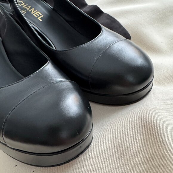 Chanel Round toe black ankle strap pumps, size 41.5 - Picture 7 of 10